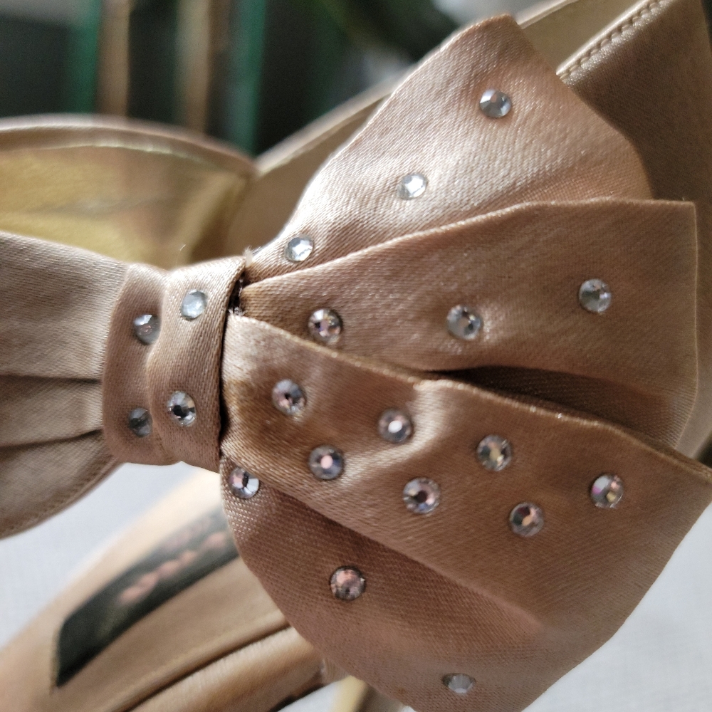 Heels - Picture 9 of 10